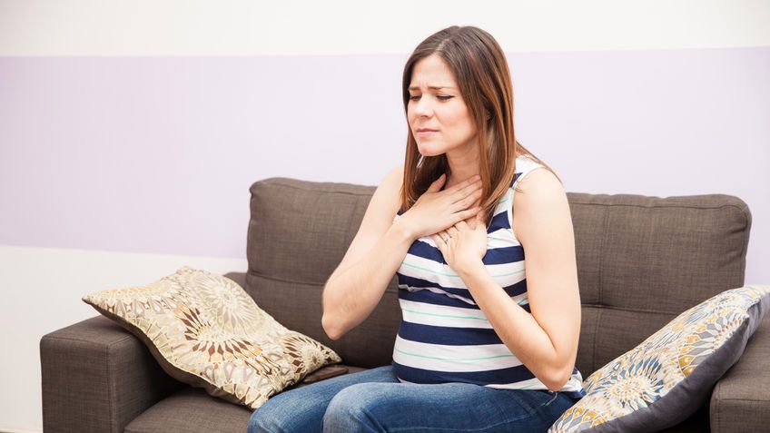 Jak złagodzić symptomy zgagi u kobiet w ciąży?