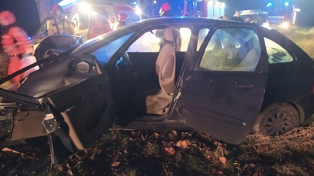 Tragiczny wypadek w Dobrowie. Nie żyje 18-latka