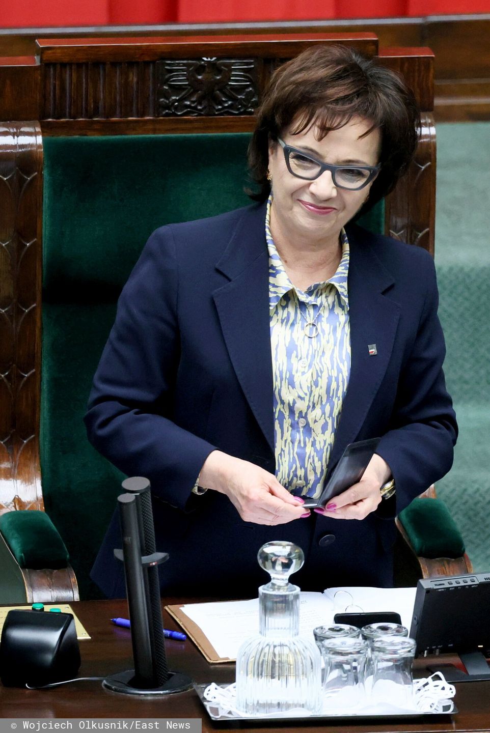 Elżbieta Witek żegna się z fotelem marszałka Sejmu i licznymi przywilejami. Na otarcie łez szczodra odprawa. 