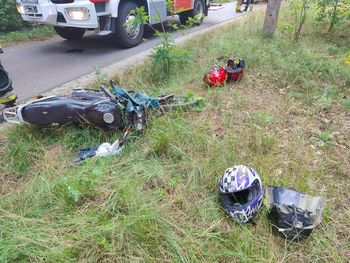 Orzelec: Nie żyje motocyklista przygnieciony przez motocykl