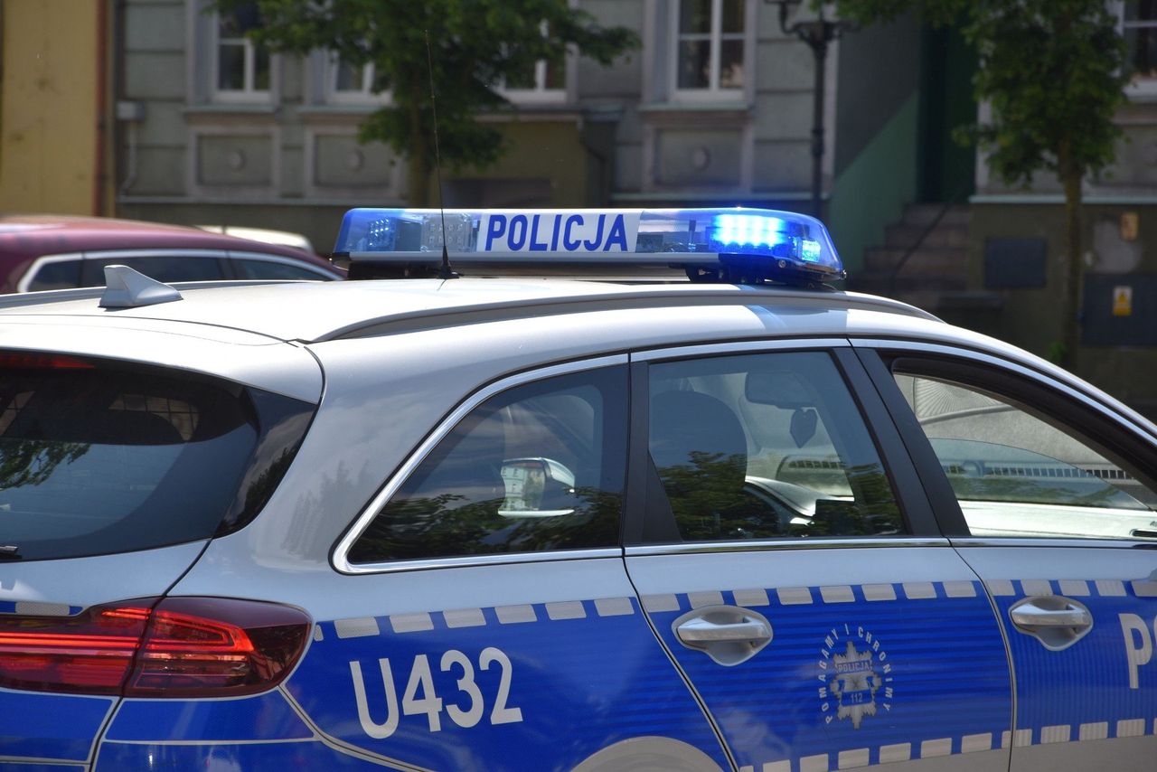 Strzały na poznańskim Górczynie. Policja zatrzymała 52-latka z repliką broni