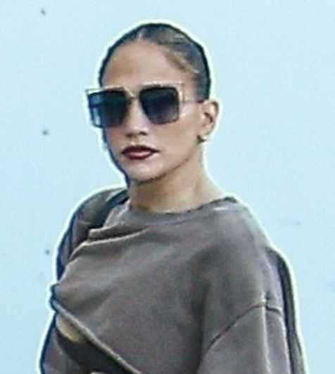 Jennifer Lopez chwali się mięśniami brzucha