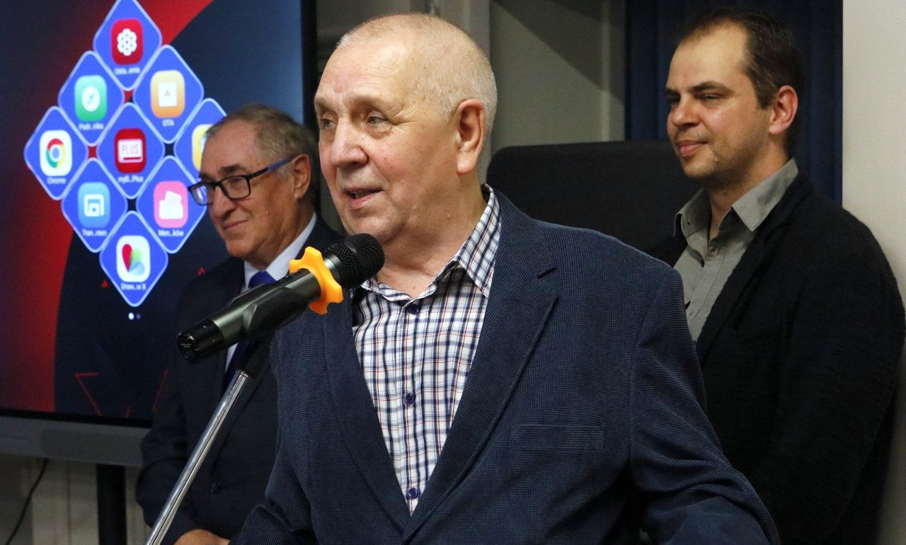 Grudziądz: Benefis Stanisława Raginiaka w Bibliotece Miejskiej zakończył Jesień Poezji 2025