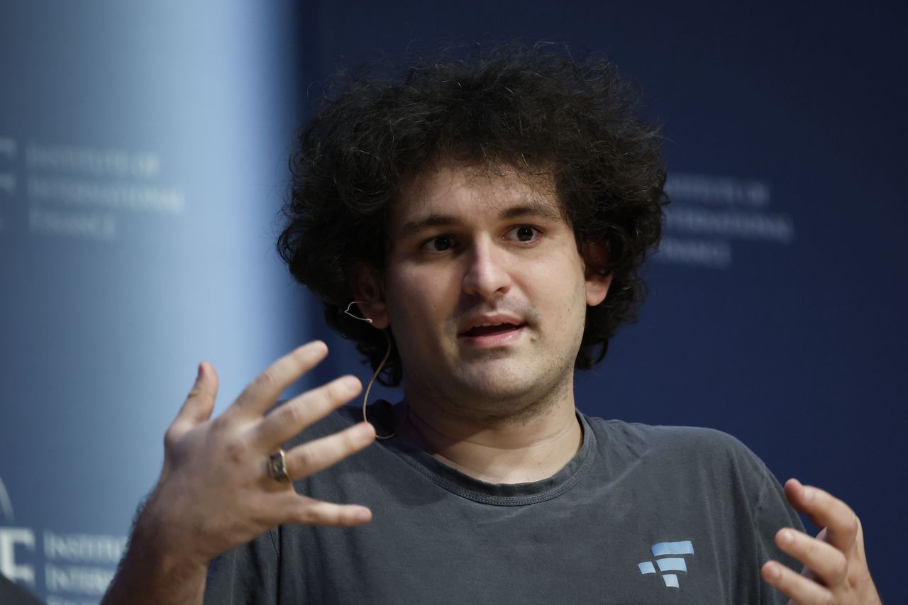 Z FTX w jedną dobę w tajemniczych okolicznościach zniknęło ponad 600 mln dolarów. Spektakularny upadek giełdy kryptowalut