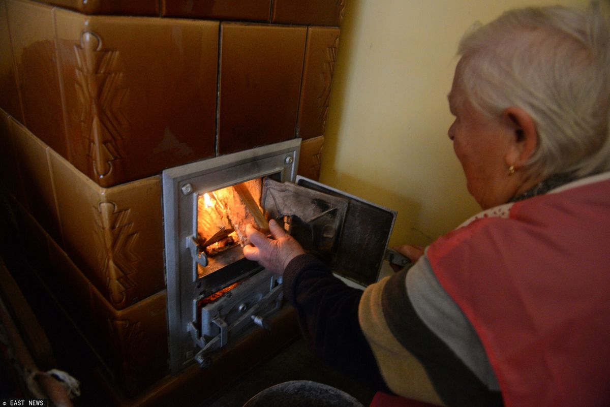 У Польщі допоможуть тим, хто опалює житло вугіллям