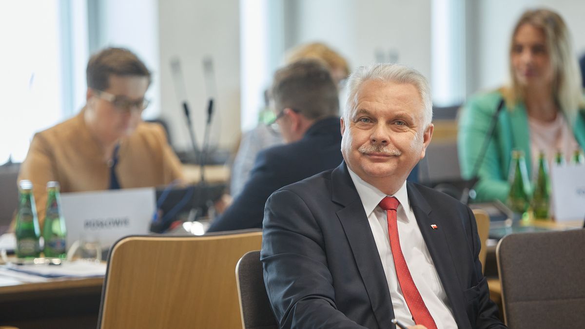 Koronawirus. Wracają godziny dla seniorów? 