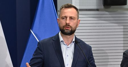 Ruszyła operacja "Feniks". "175 mln zł przez najbliższe tygodnie"