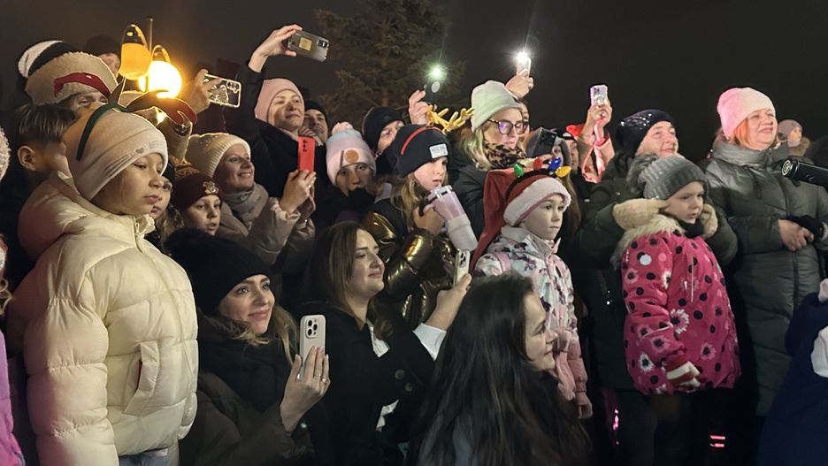 Mnóstwo ludzi pojawiło się na tarnobrzeskim rynku. Zobacz więcej zdjęć