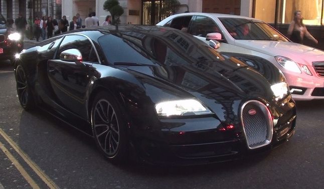 Bugatti Veyron (fot. slumz.boxden.com)