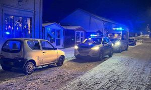 Pijany kierowca wiózł pijaną parę. W aucie było 10-miesięczne dziecko