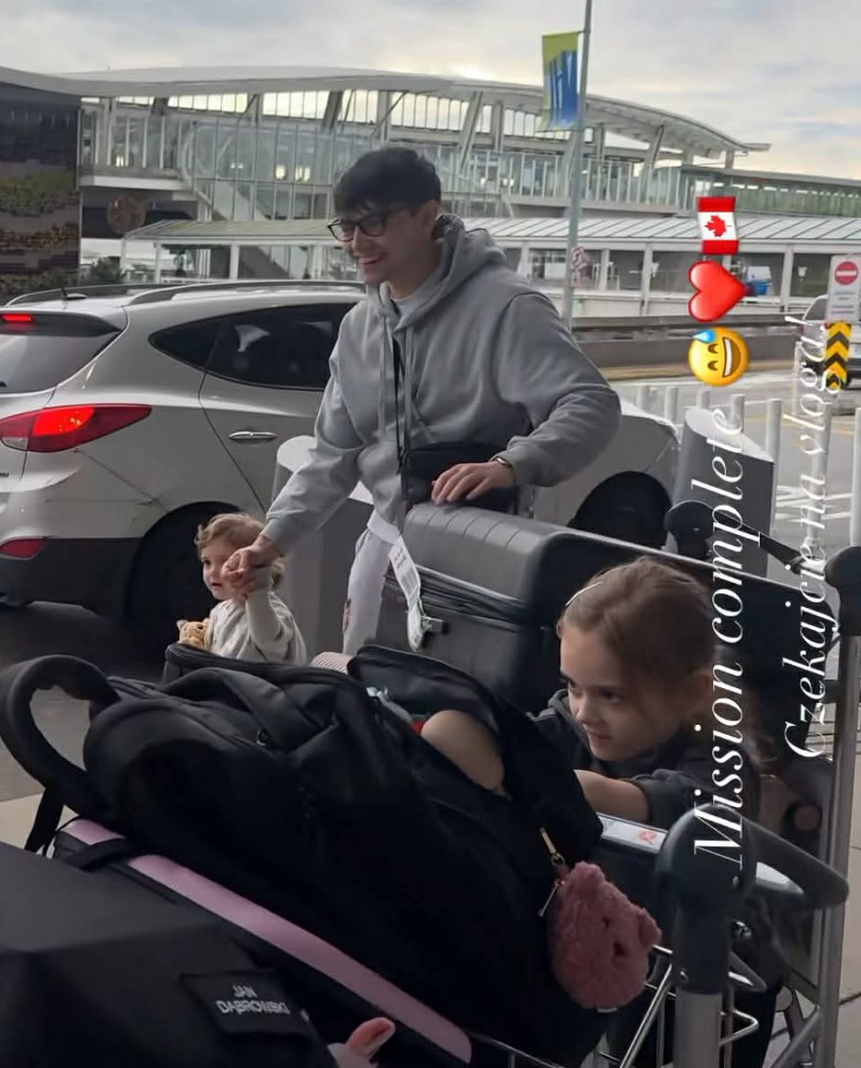 Sylwia Przybysz i Jaś Dąbrowski z córkami w Kanadzie