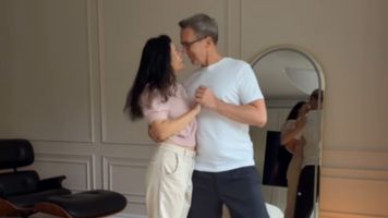 Katarzyna Cichopek i Maciej Kurzajewski utonęli w objęciach. "Ważny dzień"