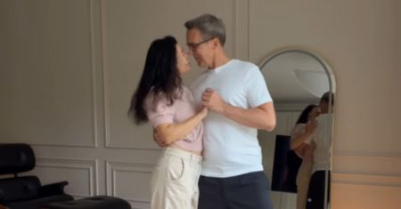 Katarzyna Cichopek i Maciej Kurzajewski utonęli w objęciach. "Ważny dzień"