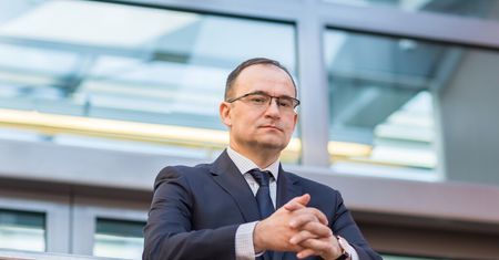 Zaskakująca sprzedaż. Prezes wiedział z wyprzedzeniem?