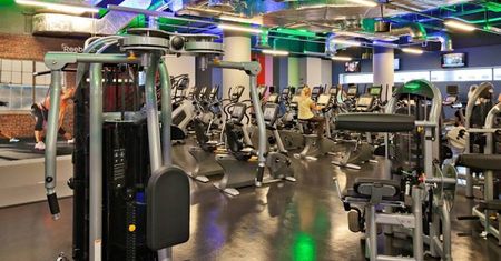 Siłownia PURE Jatomi Fitness zniknie z Lublina? Sieć klubów ucieka z Polski