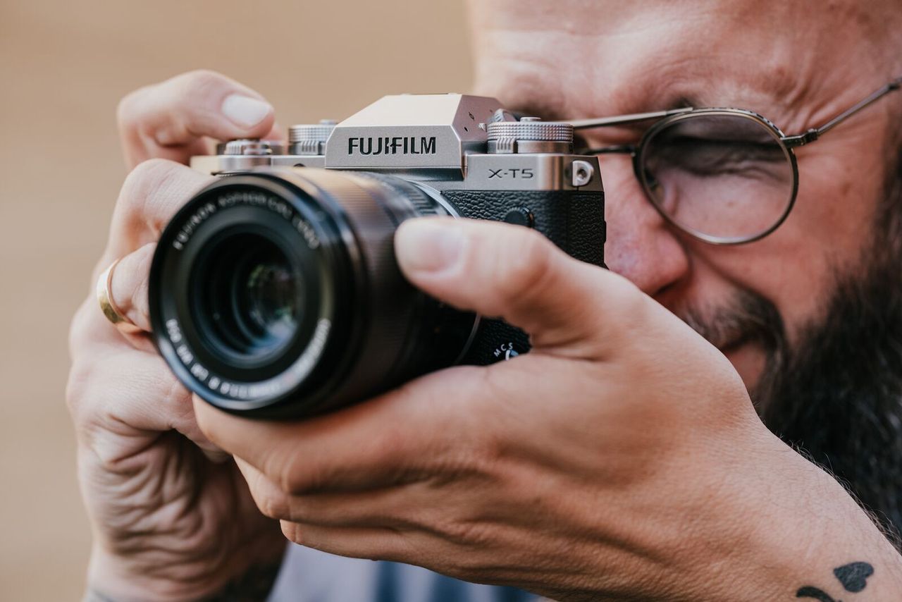 Inwestycja w pasję: Jak wybrać idealny aparat Fujifilm na każdym etapie fotograficznej podróży?