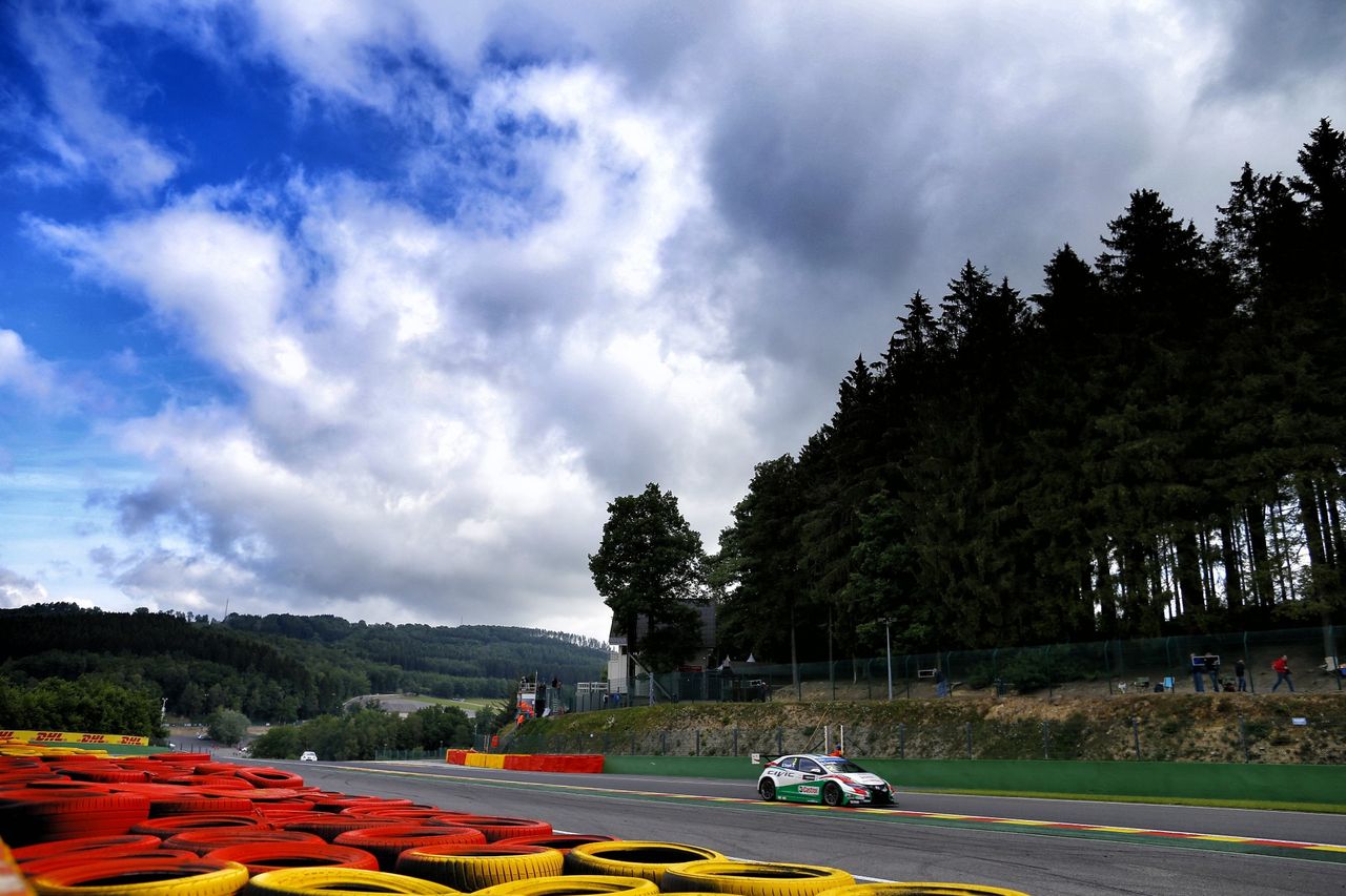 Wyścigowe samochody turystyczne wracają na Nürburgring Nordschleife