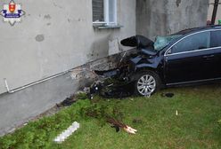 Wjechał w dom. Był pijany, jest nagranie