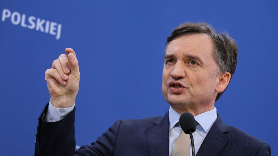 Warszawa, 19.02.2025. Poseł PiS Zbigniew Ziobro podczas konferencji prasowej w Sejmie w Warszawie. (jm) PAP/Paweł Supernak