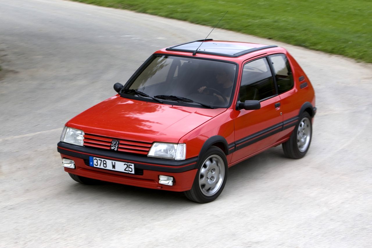 Peugeot 205. Jeden z samochodów, który spełnia cenzus wiekowy i mieści się w budżecie 3 tys. zł