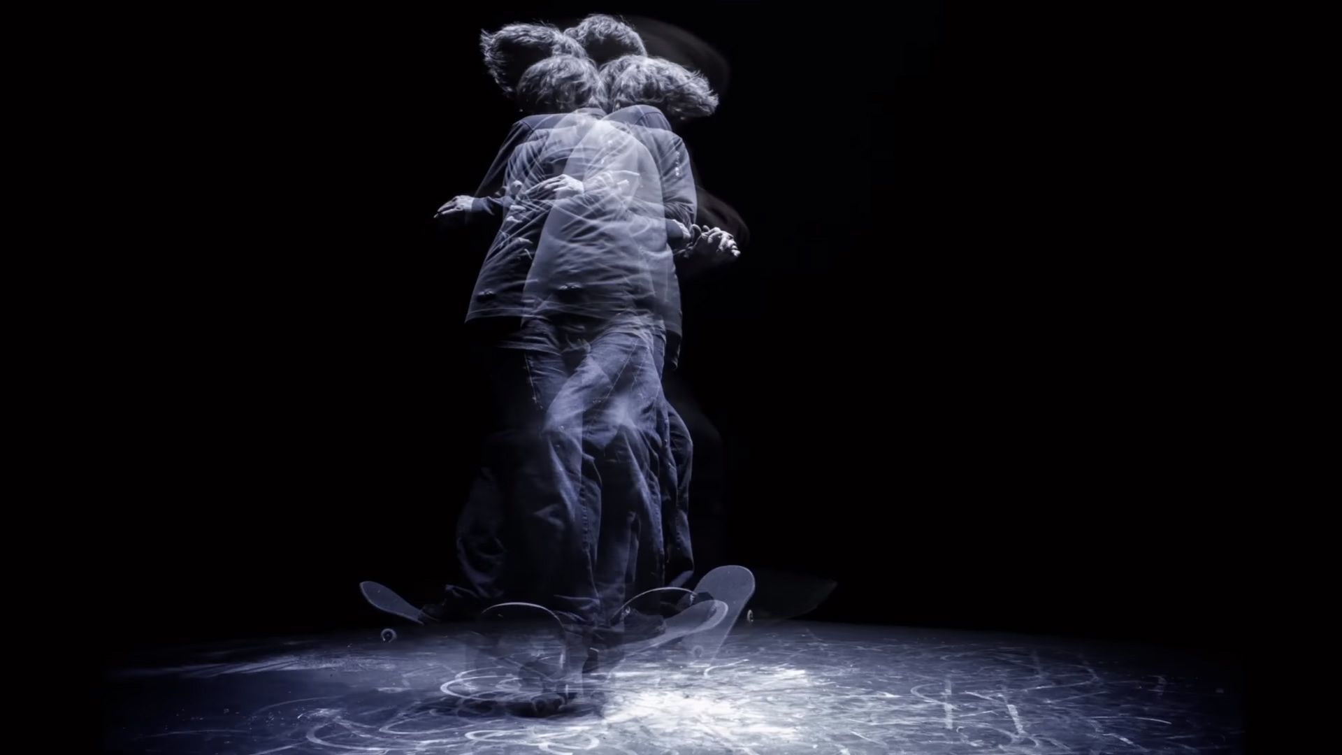 Co powstanie, kiedy znany skater pojawi się w studio do fotografowania mody? 2