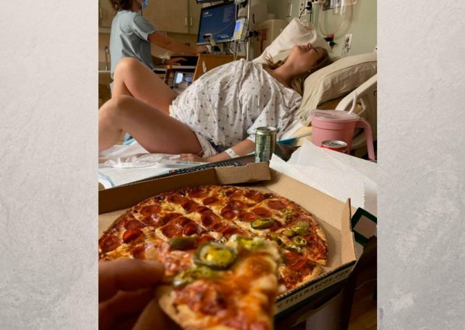 Mężczyzna jadł pizzę na sali, gdy partnerka zaczęła rodzić