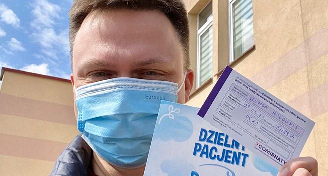 Szymon Hołownia po krytyce zaszczepienia się na koronawirusa. „Staliśmy się zakładnikami tego niezdarnego rządu”