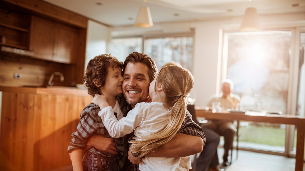 W okresie zwiększonej aktywności wirusów podawaj dziecku dobry probiotyk, w składzie którego obecne są bakterie L. plantarum 299v wzmacniające układ immunologiczny. 