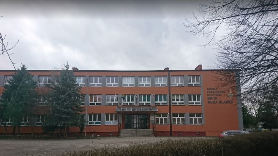 Powrót do szkoły. Uczniowie podstawówki z Rudy Śląskiej rozpoczną rok szkolny z opóźnieniem