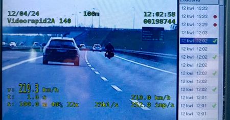 Szaleniec jechał "eską" 219 km/h. Słono za to zapłaci