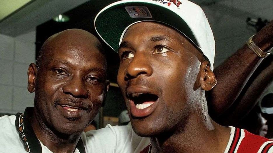 Michael Jordan w serii "Ostatni taniec" zwierzył się z tego, co działo się po śmierci jego ojca