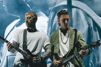 Ogień w Hali Stulecia. Zespół Avenged Sevenfold przyjechał do Polski i zrobił fenomenalne show!