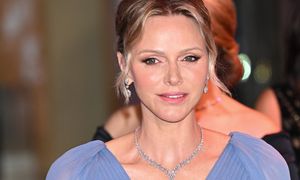 "Najsmutniejsza księżna świata" zapozowała z rodziną. Oto jak wygląda