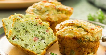 Ścieram cukinię i piekę puchate muffiny. Kremowe wnętrze robi całą robotę