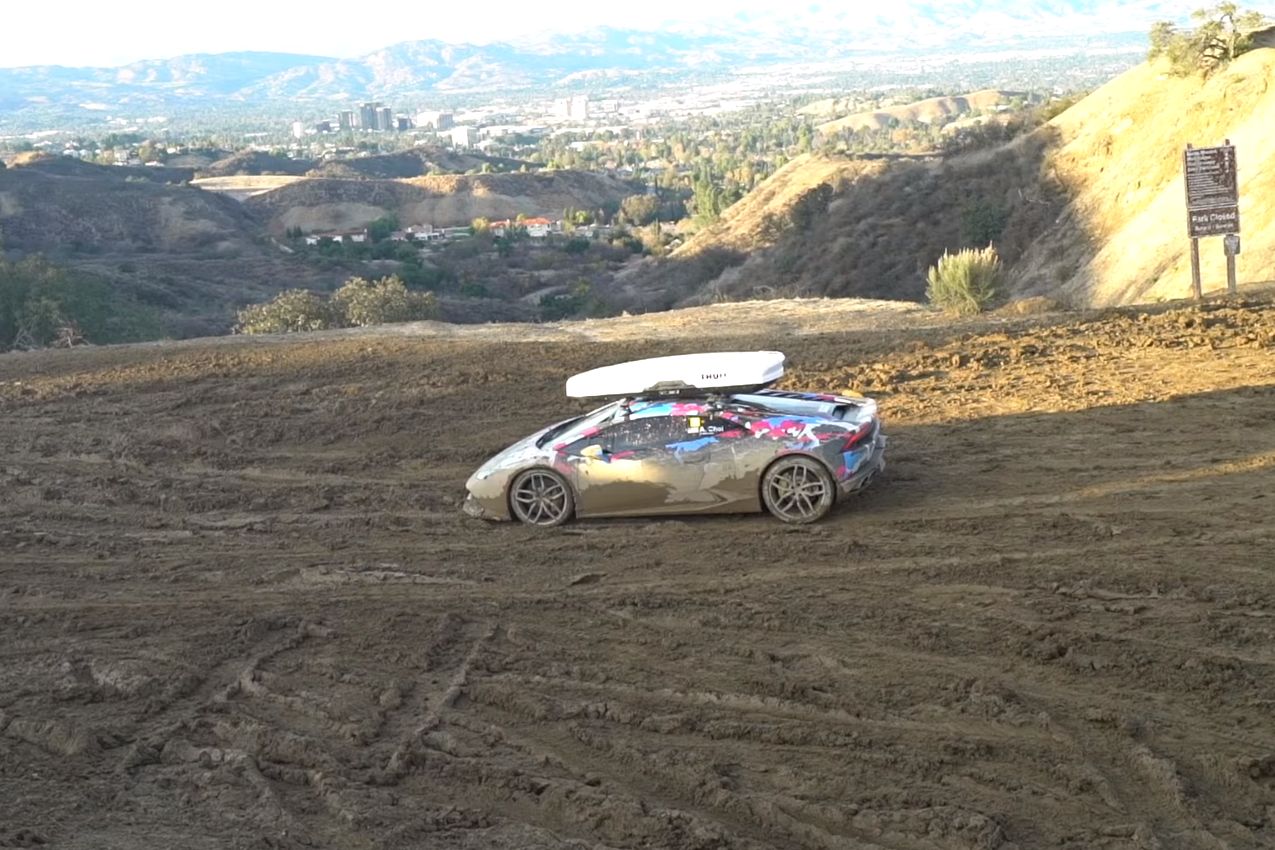 Boisz się, że Lamborghini Huracan nie sprawdzi się w terenie? Wideo udowadnia, że nie ma czego