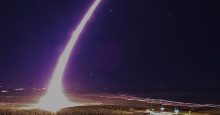 Test pocisku balistycznego Minuteman III. Globalny balans sił zależy od 50-letniej broni