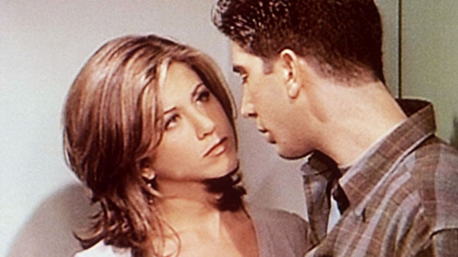 Scena z "Przyjaciół" z Davidem Schwimmerem i Jennifer Aniston