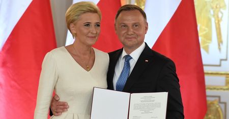 Zaprzysiężenie Andrzeja Dudy. Nie wszyscy zaproszeni będą na uroczystości. Ostre słowa Sikorskiego
