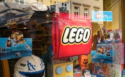 Chińska gospodarka ma problemy, ale prezesa Lego to nie rusza: "Inwestujemy!"