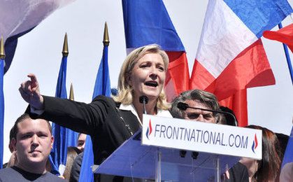 Wzrost szans Le Pen osłabił euro. Kurs poniżej ważnego poziomu, coraz bliżej parytetu