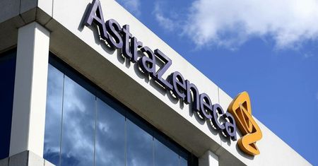 Szczepienia przeciw COVID-19 produktem AstryZeneki wstrzymano w wielu krajach. A jak to wygląda u nas?