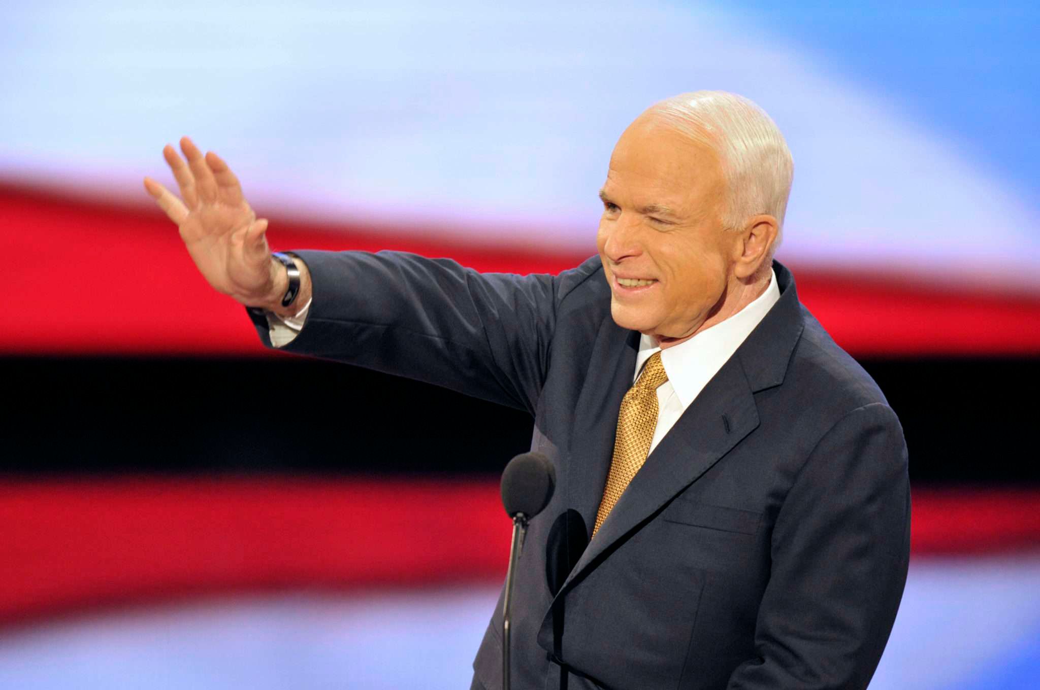 Zmarł senator John McCain