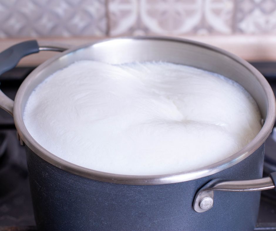 Sól do mleka- Pyszności/ źródło: Canva