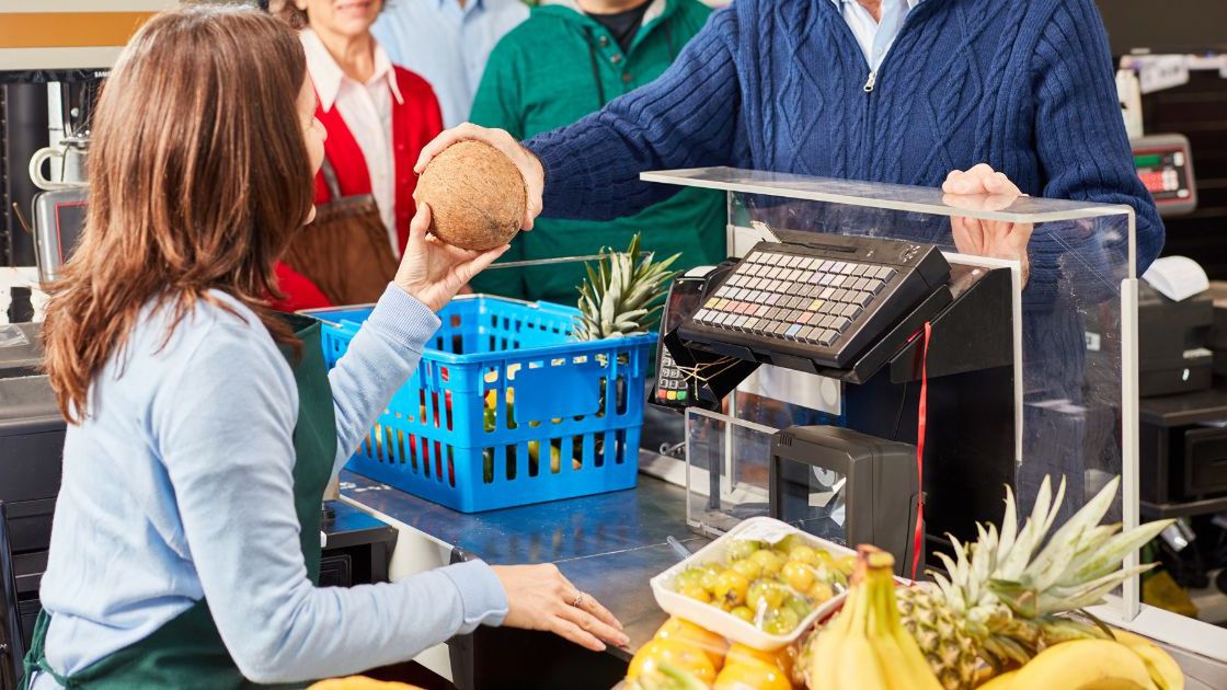 Kasy w Biedronce- Pyszności/ źródło: Canva