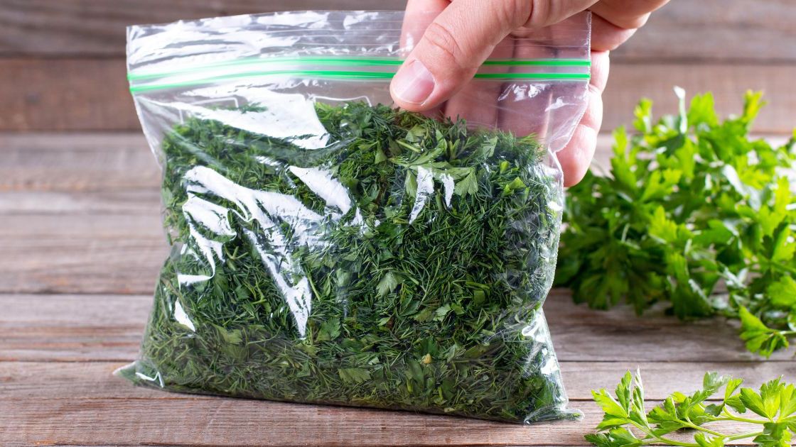 Koperek w strunowym woreczku- Pyszności, źródło: Canva