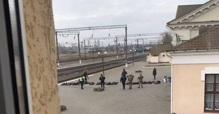 Ukraina prosi Czerwony Krzyż o pomoc w wywozie ciał rosyjskich żołnierzy i uruchamia linię telefoniczną dla Rosjan