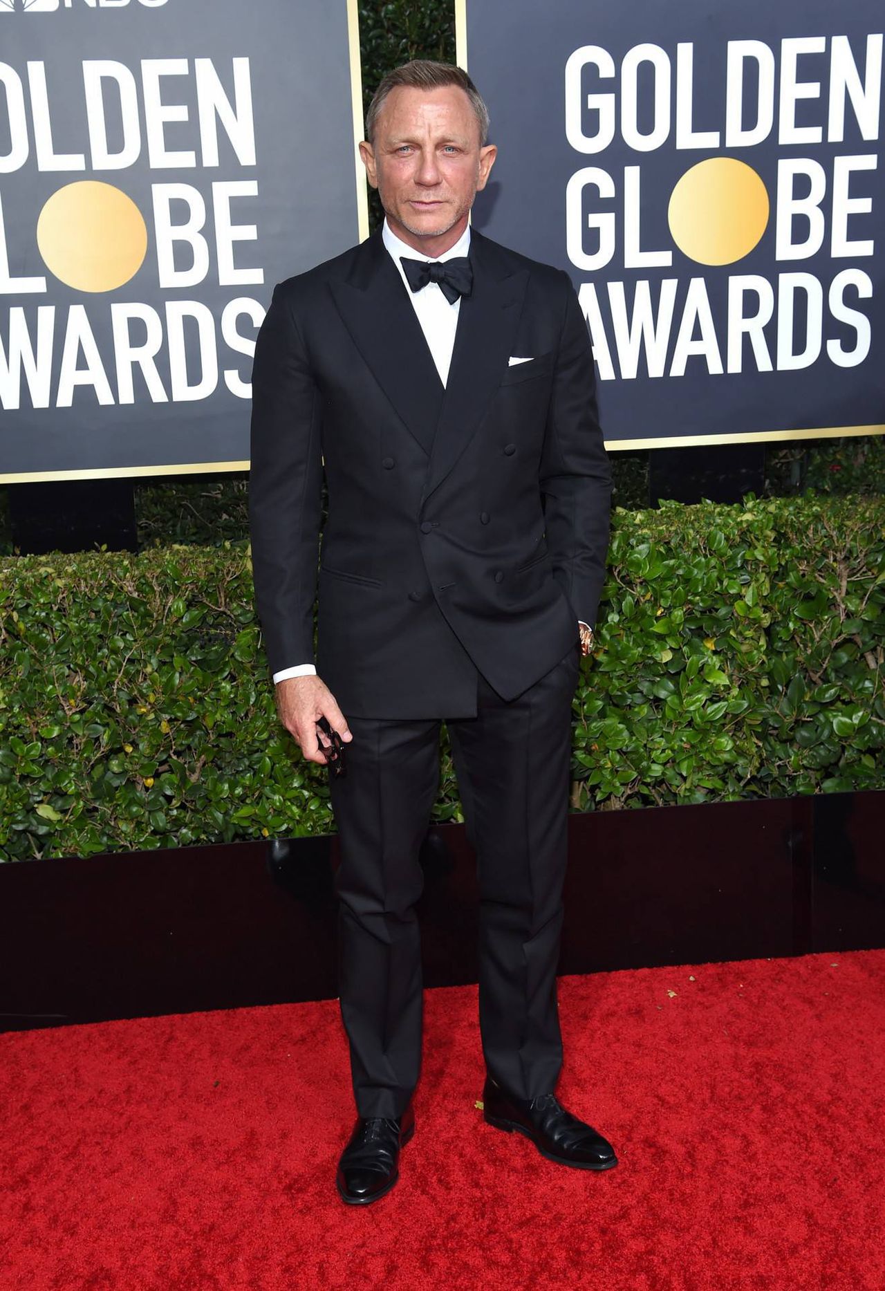 Daniel Craig – Złote Globy 2020, kreacja: Yves Saint Laurent