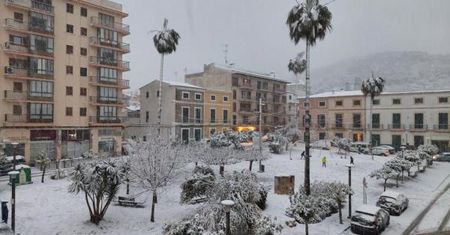 Hiszpania: „Coś nowego i coś pięknego” – Storm Juliette pokrywa Majorkę śniegiem