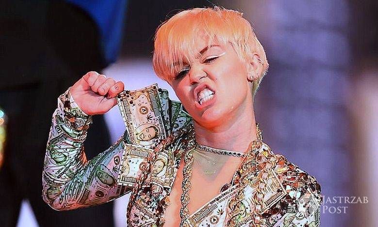 Miley Cyrus pokazała się bez makijażu. Ale to nie wszystko. Gwiazda udowodniła też, że ma problemy z... [Instagram]