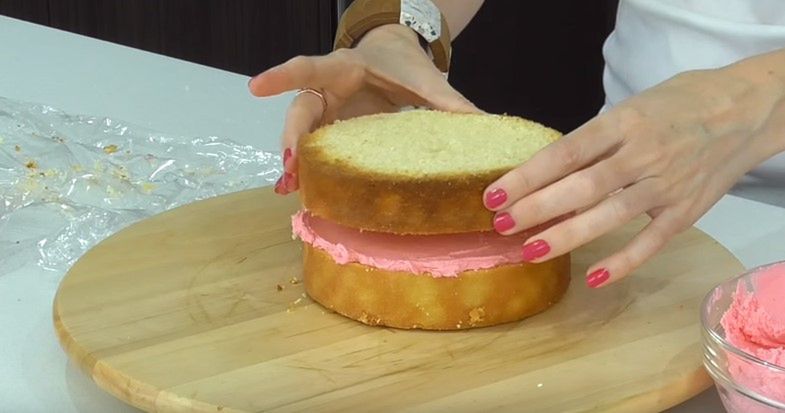 TORT KTORY WYGLADA JAK PRAWDZIWA ROZA (4)